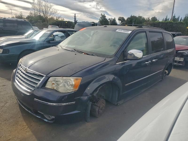 2008 Chrysler Town & Country Limited