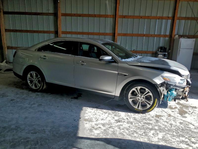 2017 Ford Taurus sel