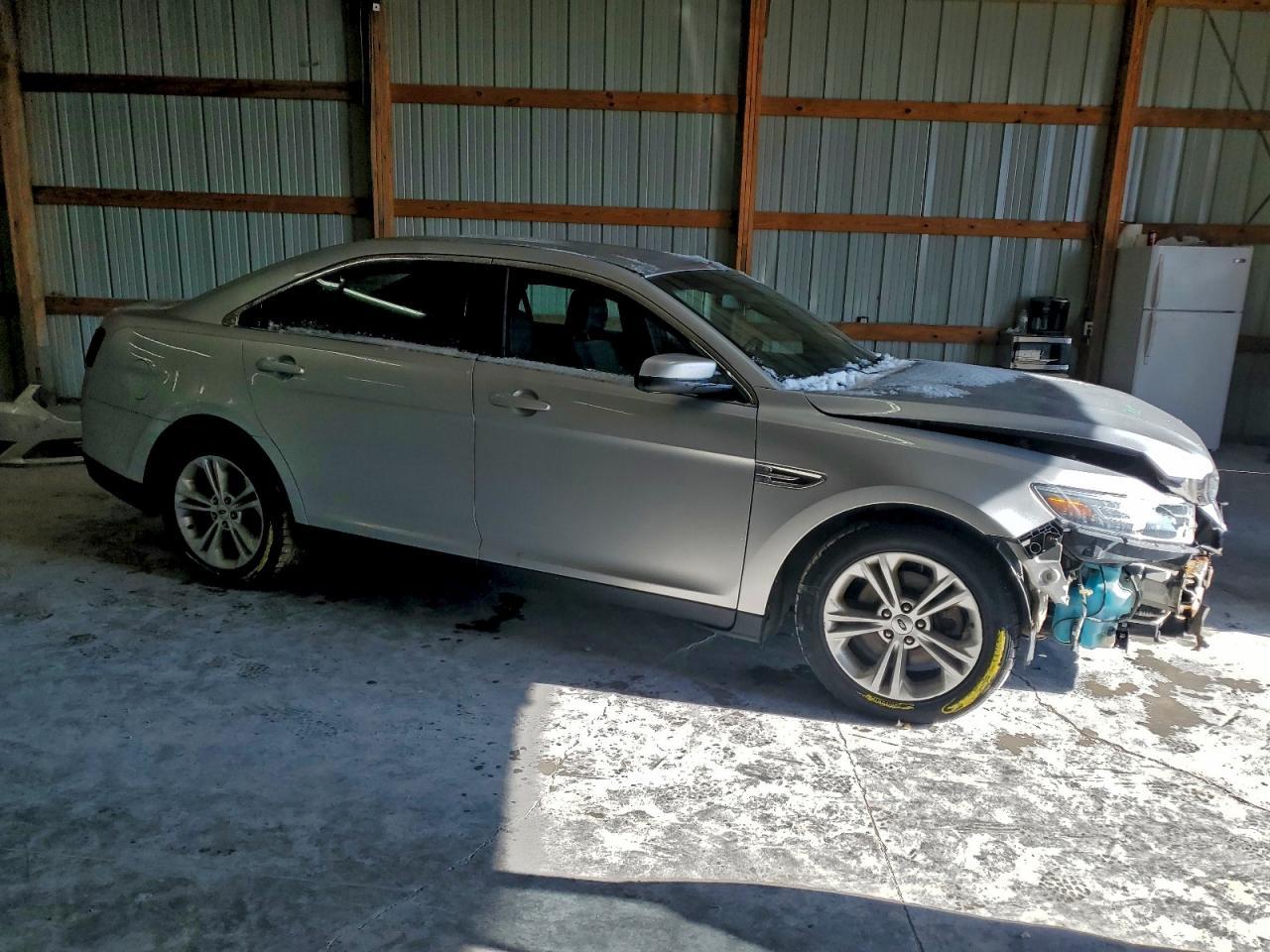 2017 Ford Taurus sel