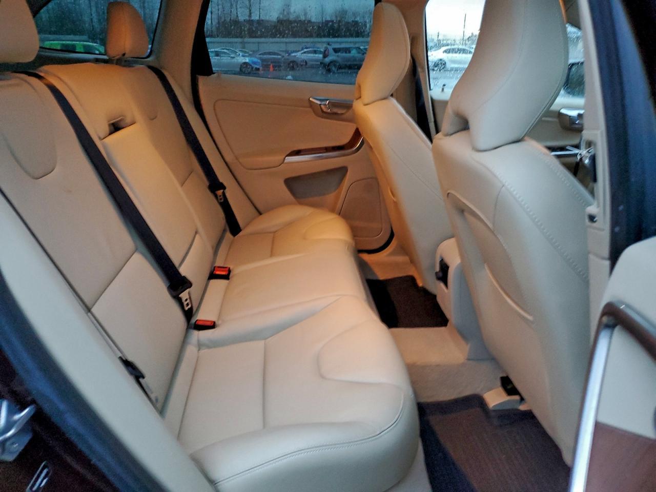 2015 Volvo Xc60 T5 Platinum