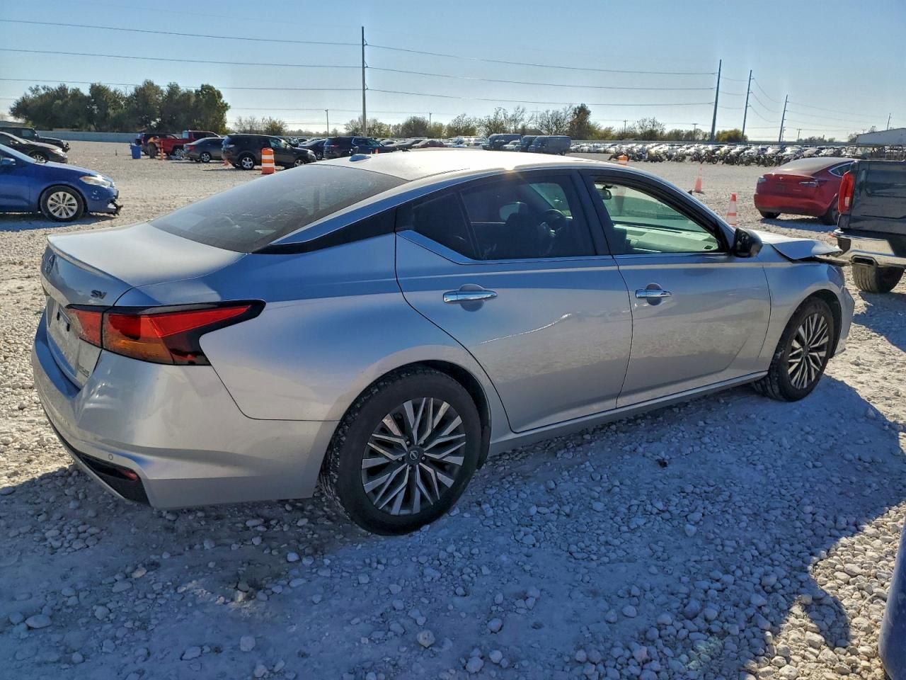 2024 Nissan Altima sv