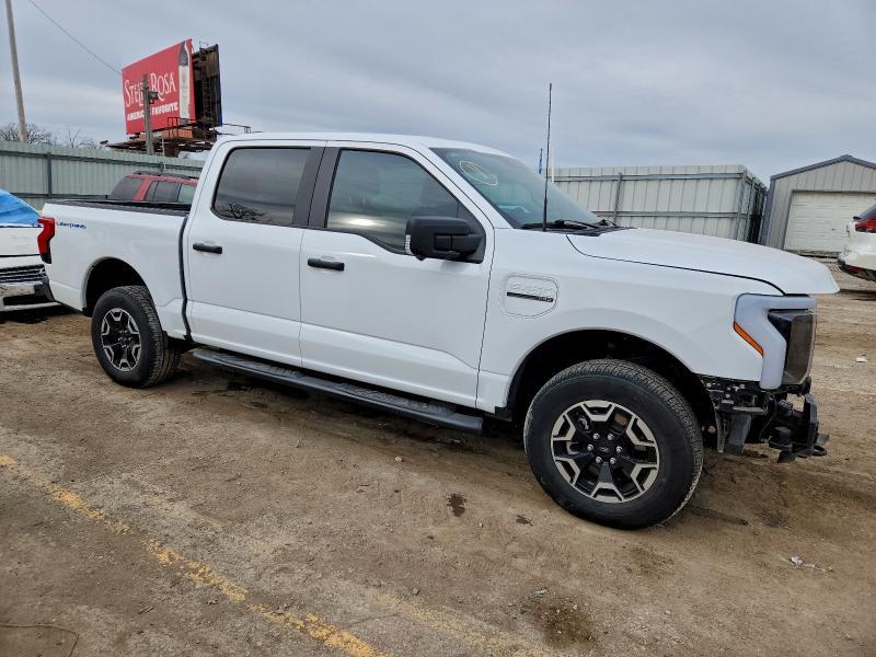 2023 Ford F150 Lightning pro