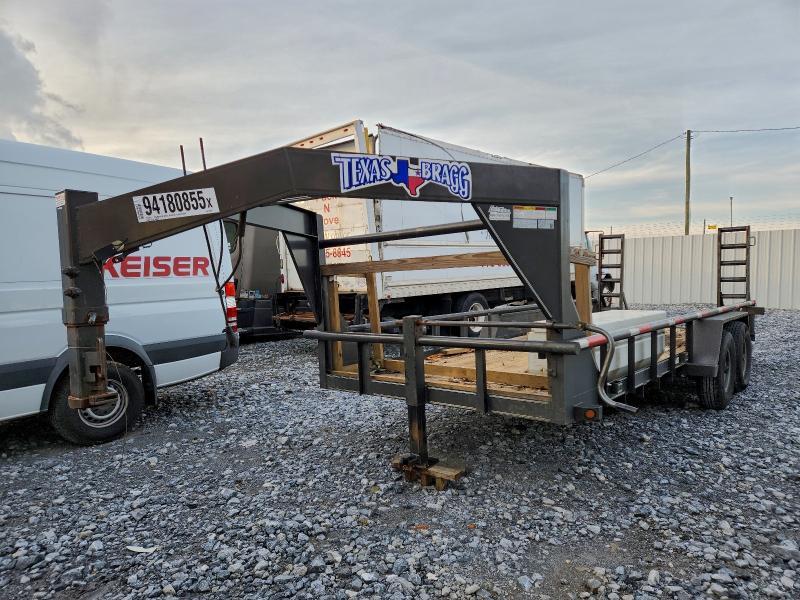 2020 Texas Bragg ED20BPGN14 Equipment Trailer