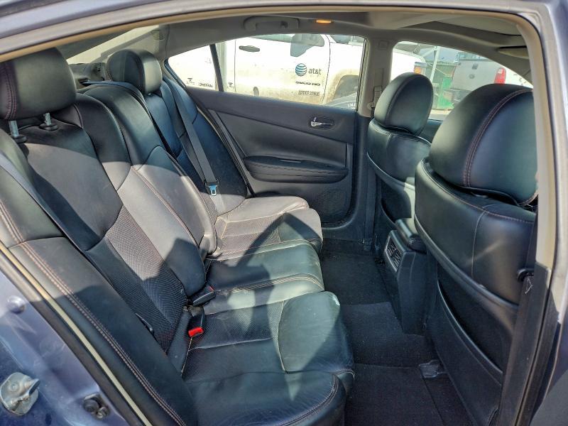 2011 Nissan Maxima s