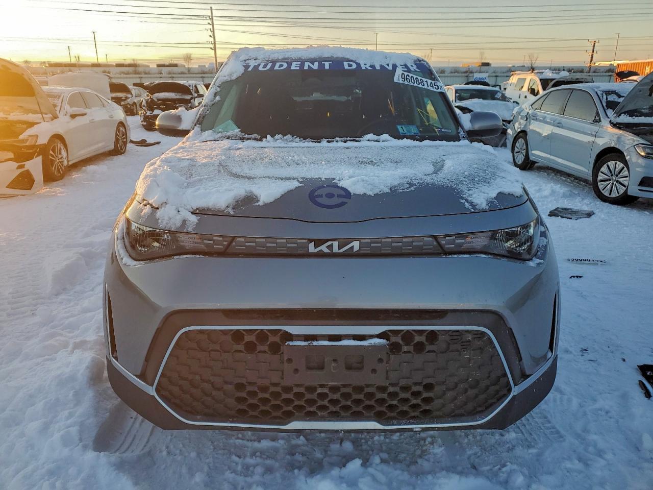 2024 KIA Soul lx