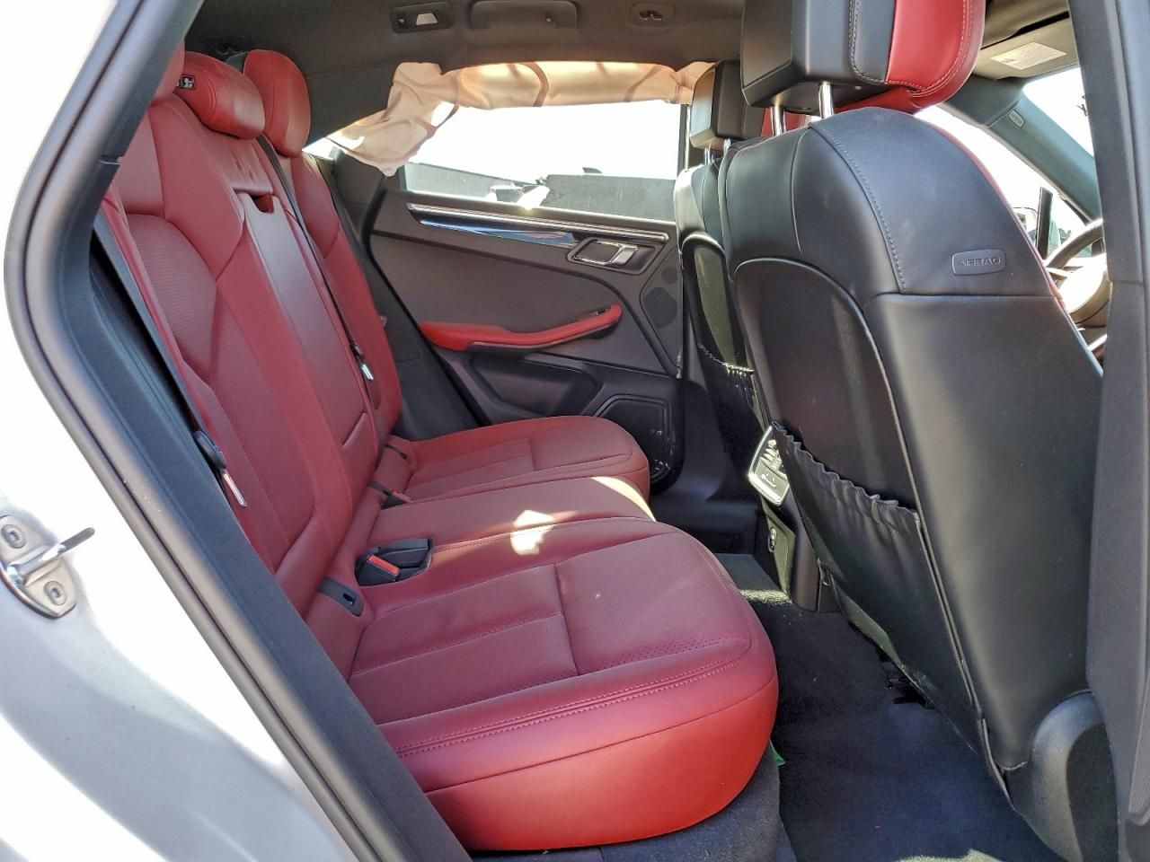 2023 Porsche Macan s