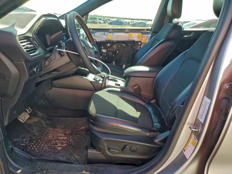 2023 Ford Escape st Line