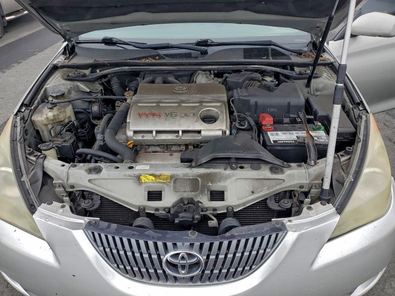 2005 Toyota Camry Solara se V6