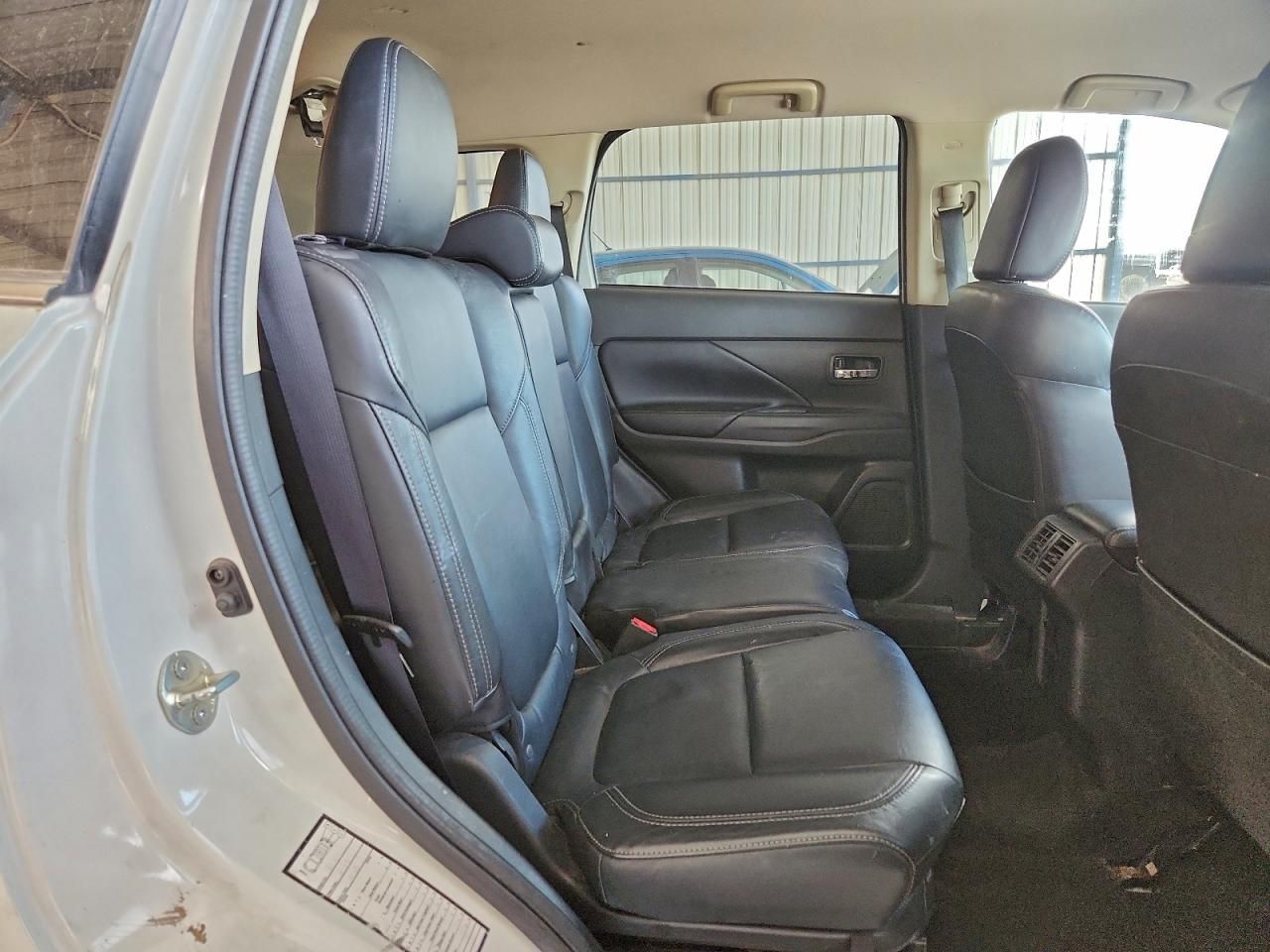 2020 Mitsubishi Outlander se