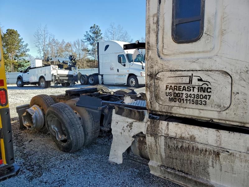 2022 Freightliner Cascadia 126 Semi Truck