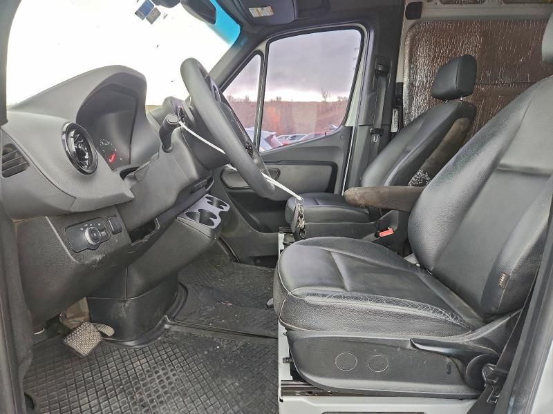 2021 Mercedes-Benz Sprinter 2500