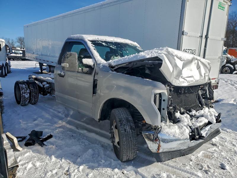2020 Ford F350 Super Duty Truck Cab AND Chassis