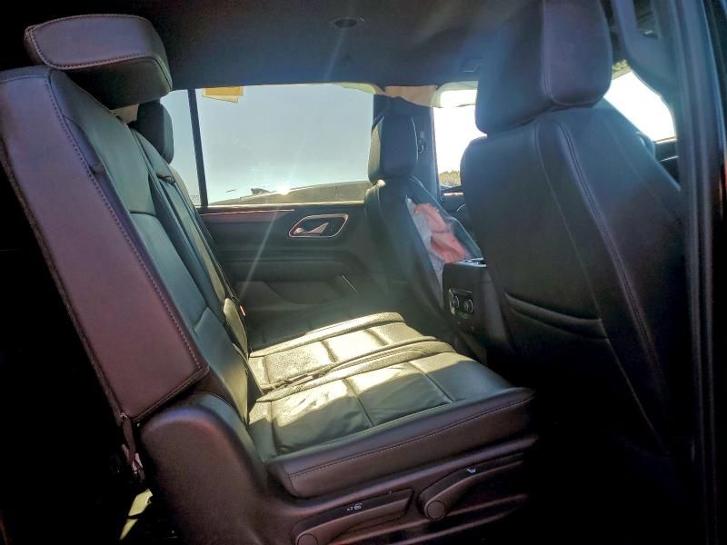 2024 Chevrolet Suburban K1500 lt