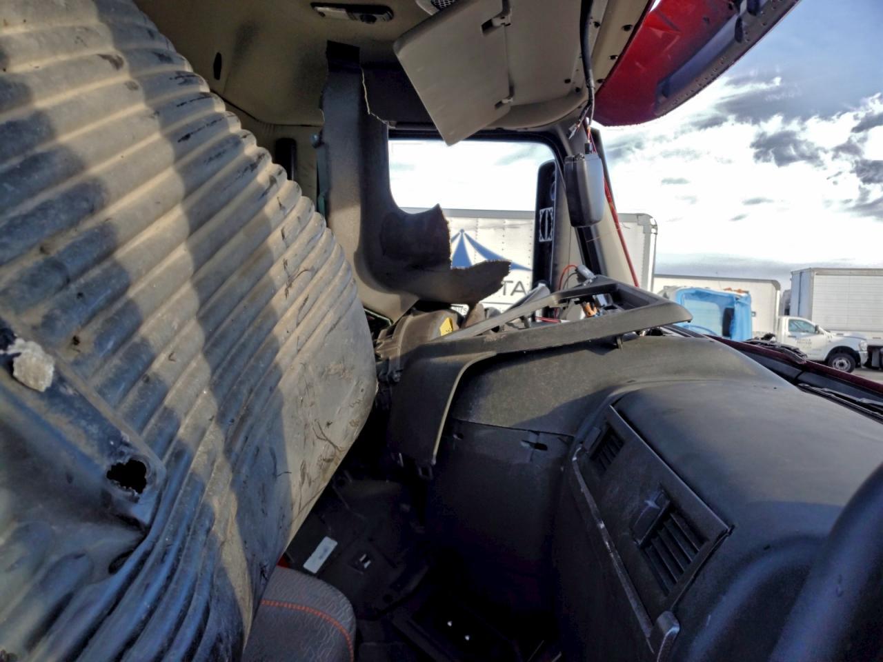 2024 Volvo VNR Semi Truck