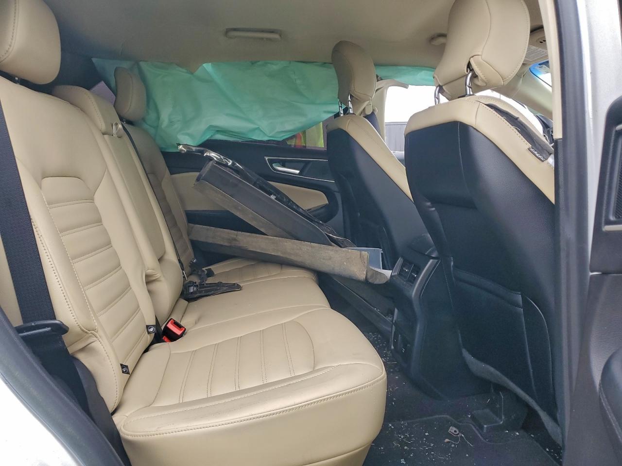 2019 Ford Edge sel
