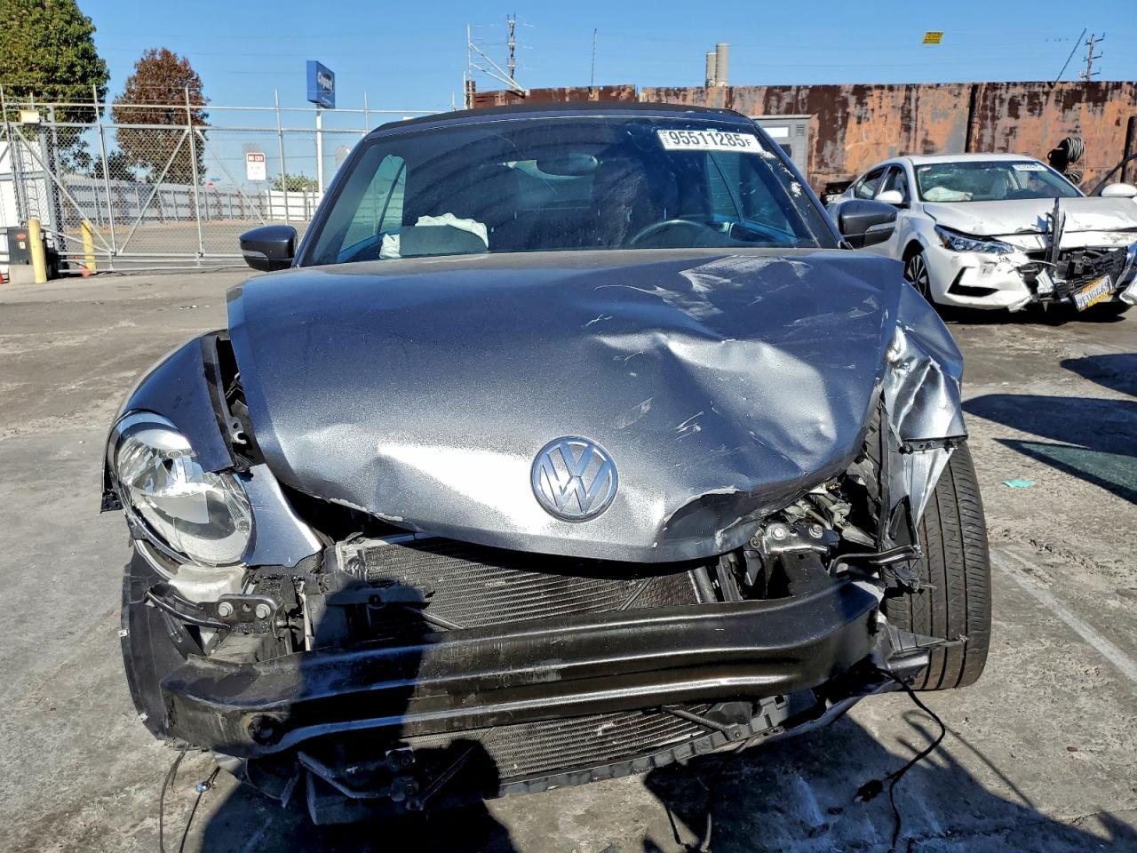 2013 Volkswagen Beetle