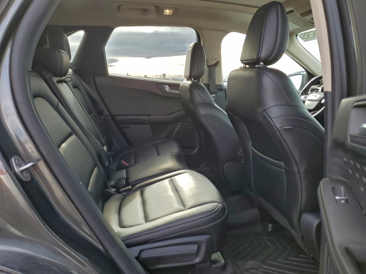 2020 Ford Escape se Sport