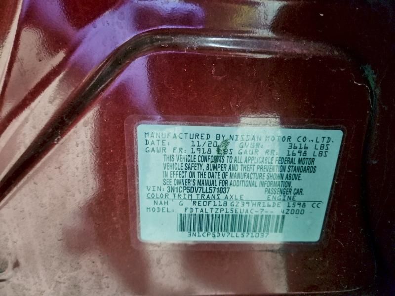 2020 Nissan Kicks sr