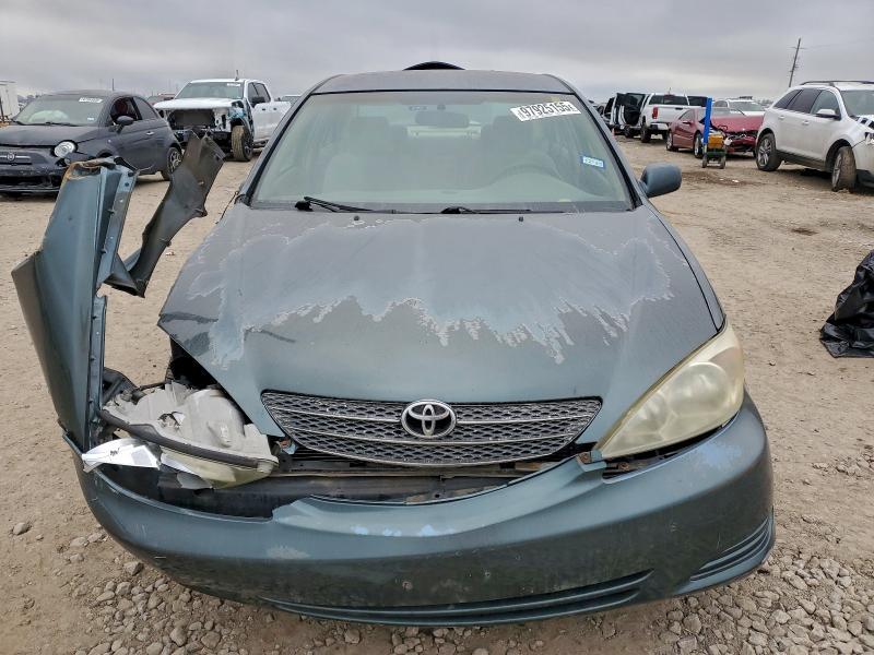2003 Toyota Camry le
