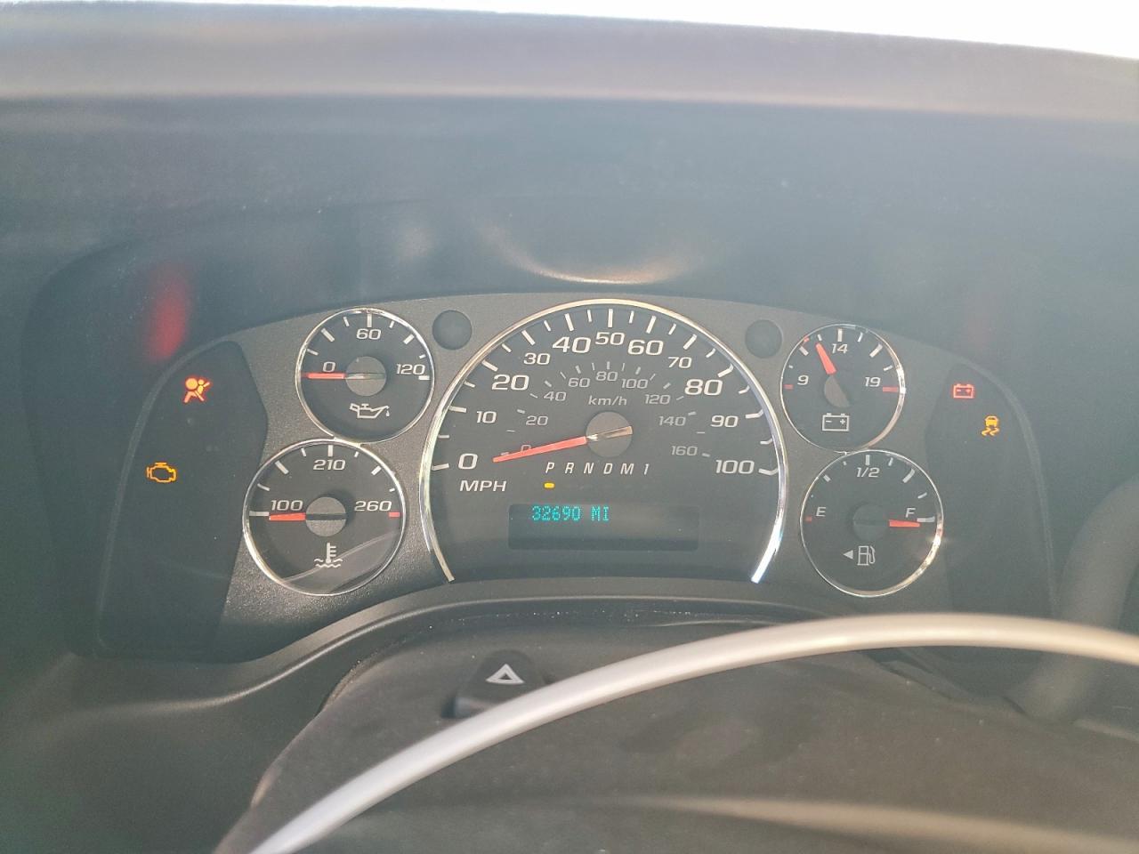 2023 Chevrolet Express G2500