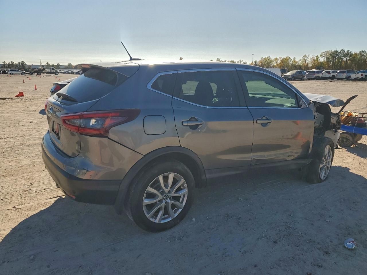 2020 Nissan Rogue Sport s