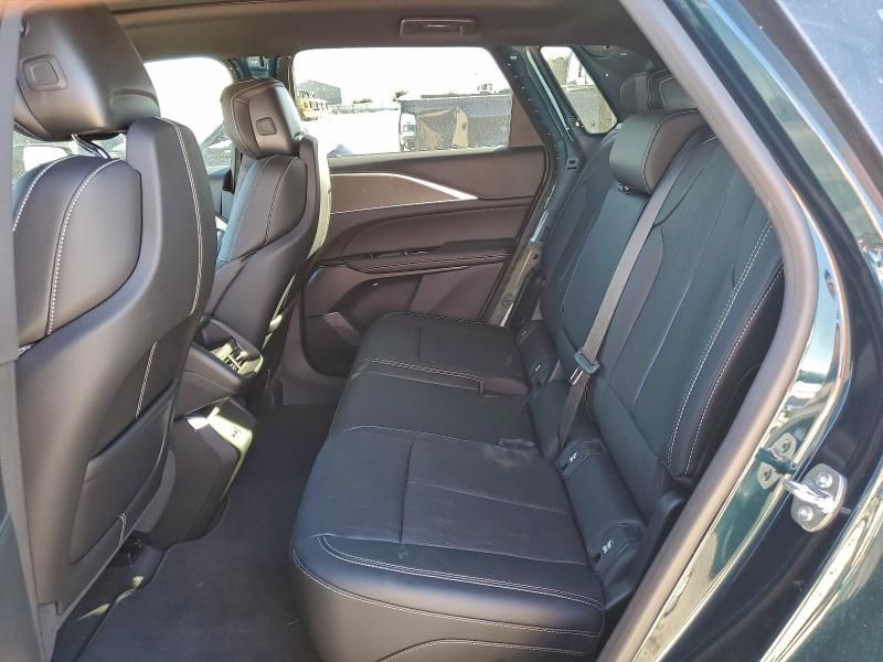 2025 Cadillac Lyriq Luxury