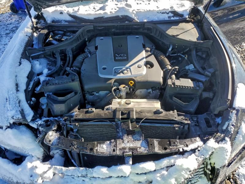 2015 Infiniti Q70 3.7