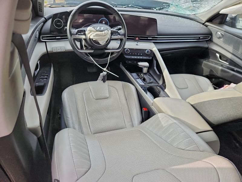 2022 Hyundai Elantra Limited