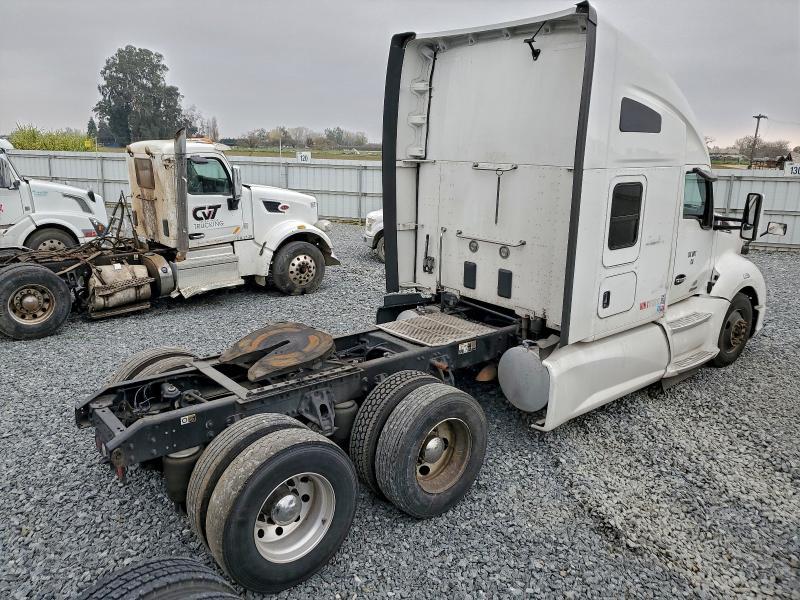 2022 Kenworth T680 Semi Truck