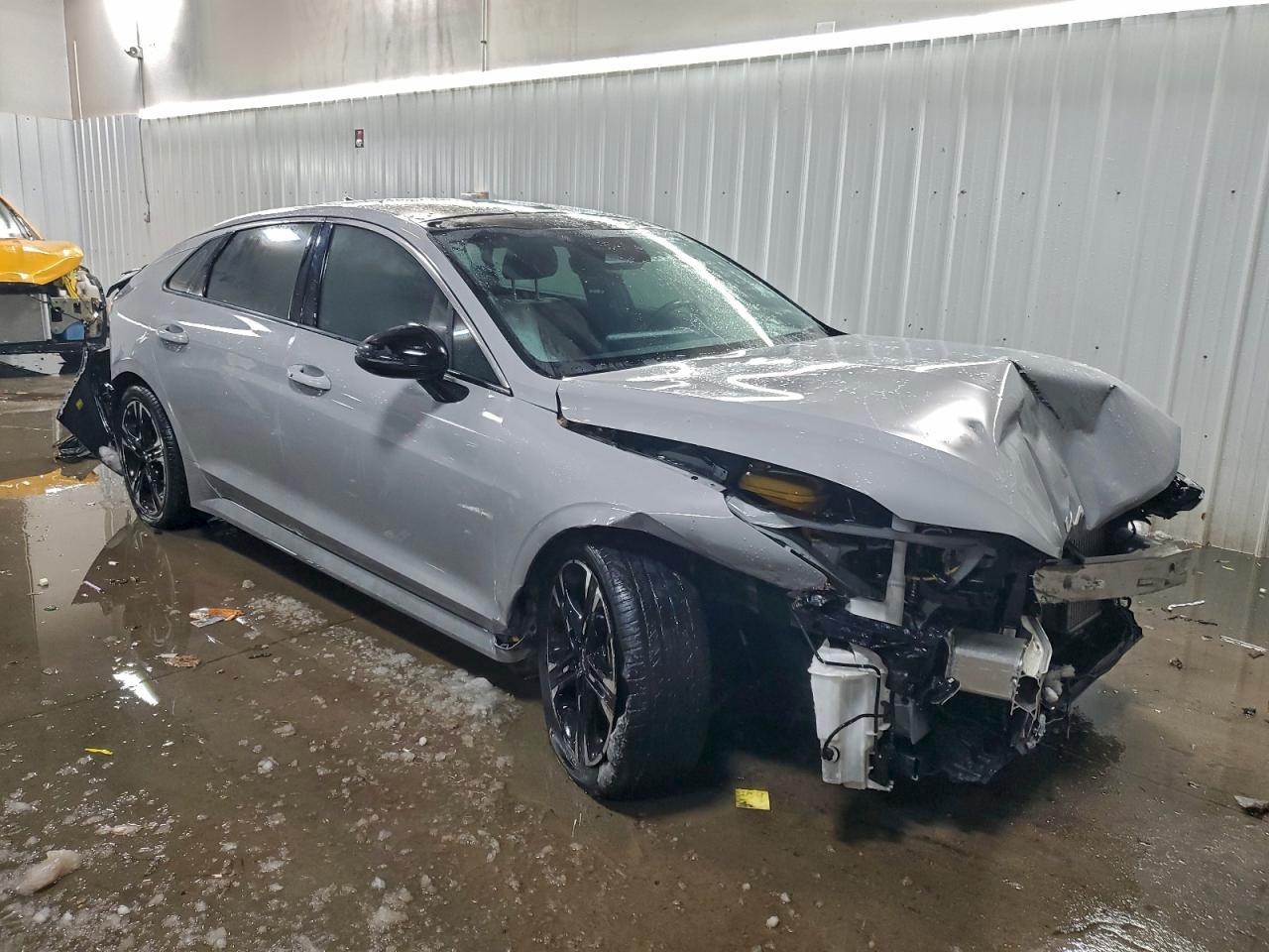 2023 KIA K5