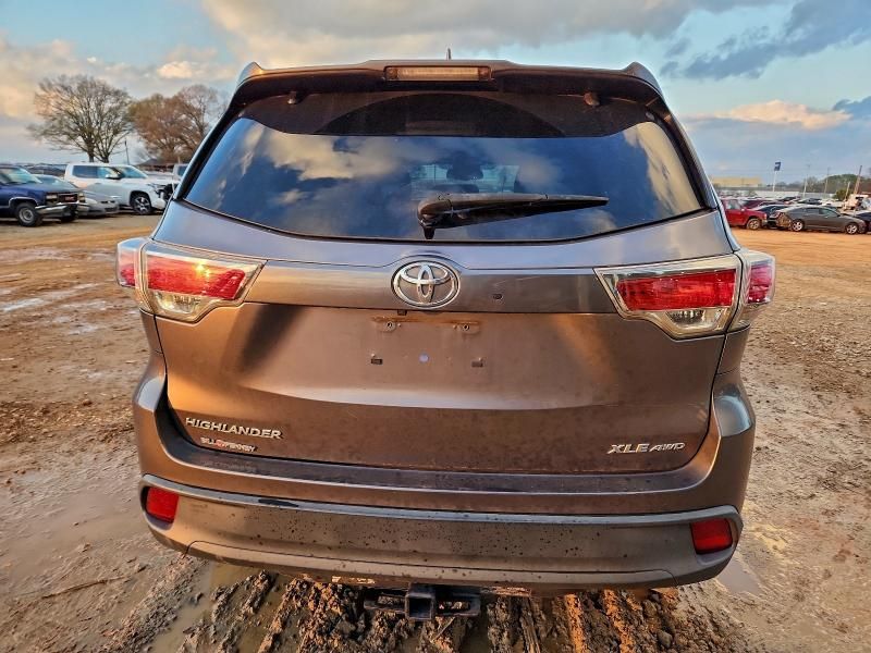 2015 Toyota Highlander xle