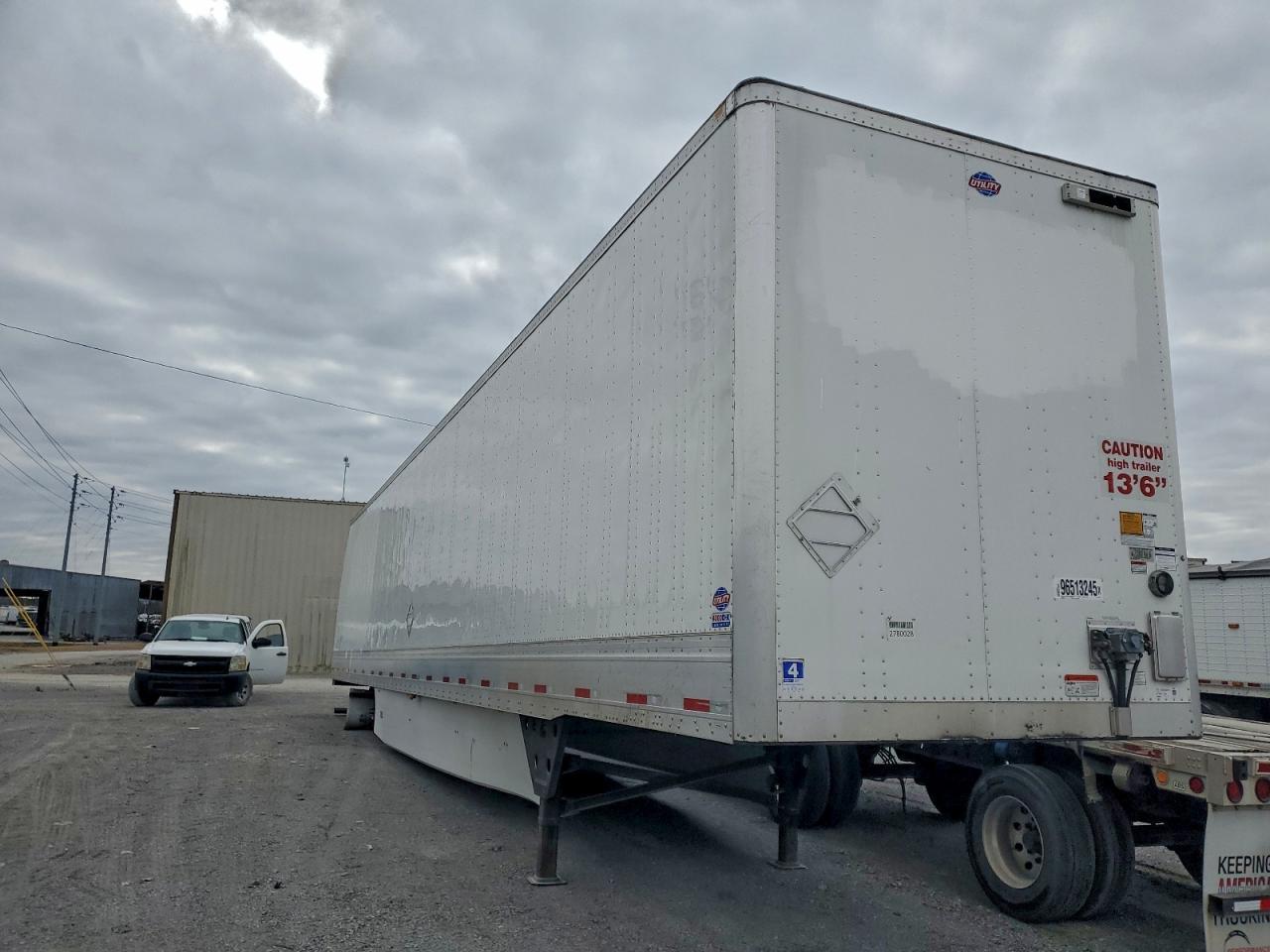2024 Utility VS2DX DRY Van Trailer