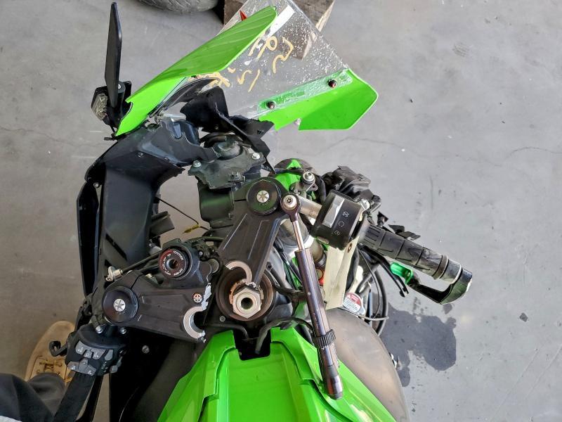 2022 Kawasaki ZX1002 L