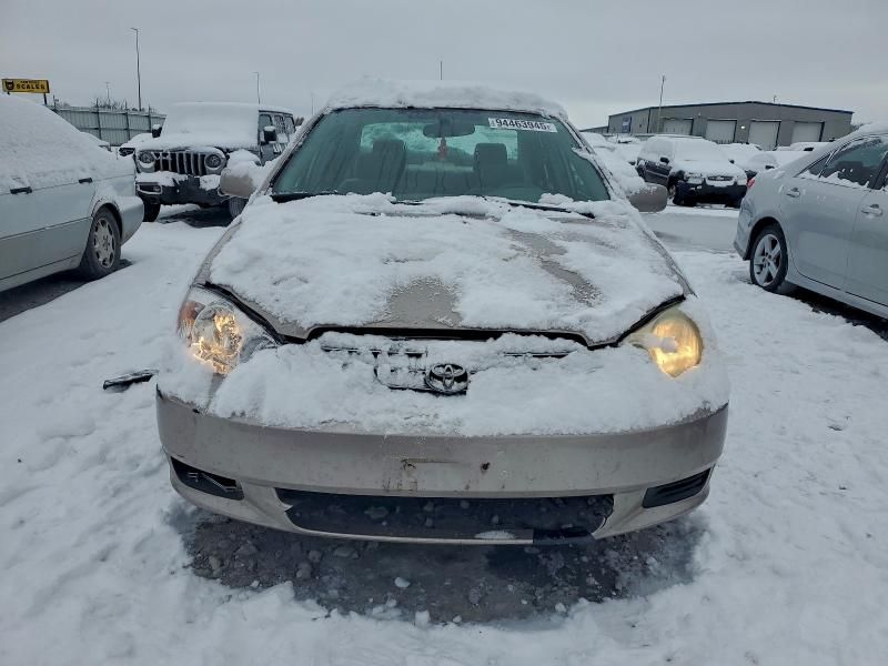 2003 Toyota Corolla ce