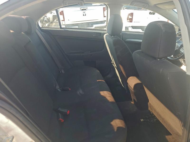 2015 Mitsubishi Lancer es