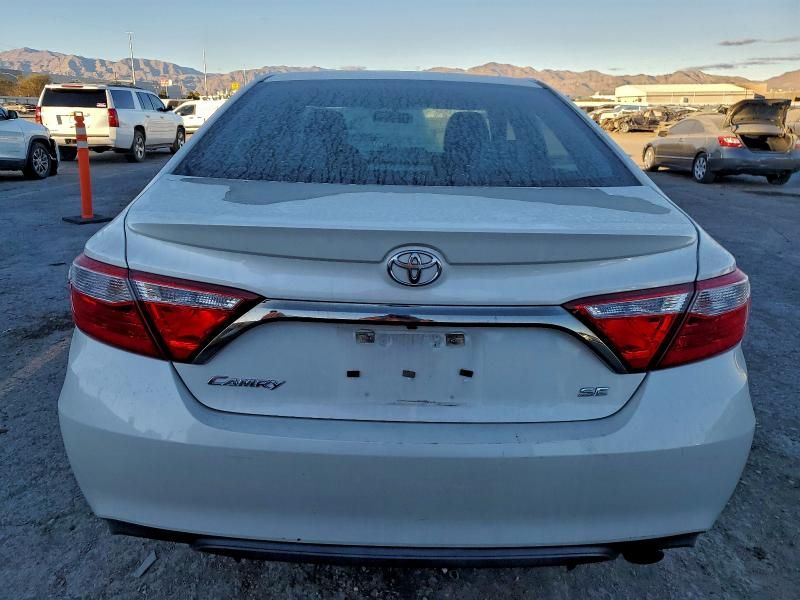 2015 Toyota Camry le