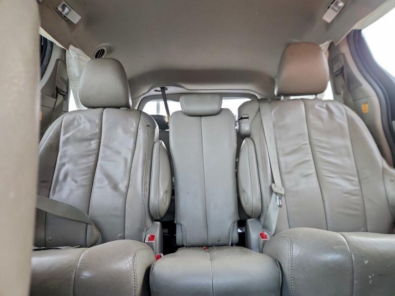 2012 Toyota Sienna xle