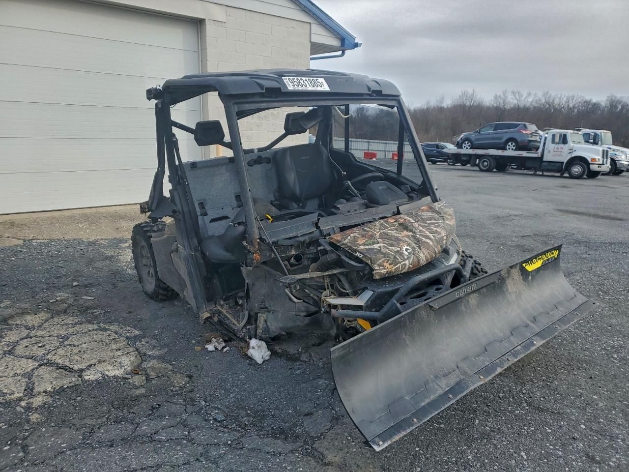 2025 Can-Am Defender Utility Vehicle