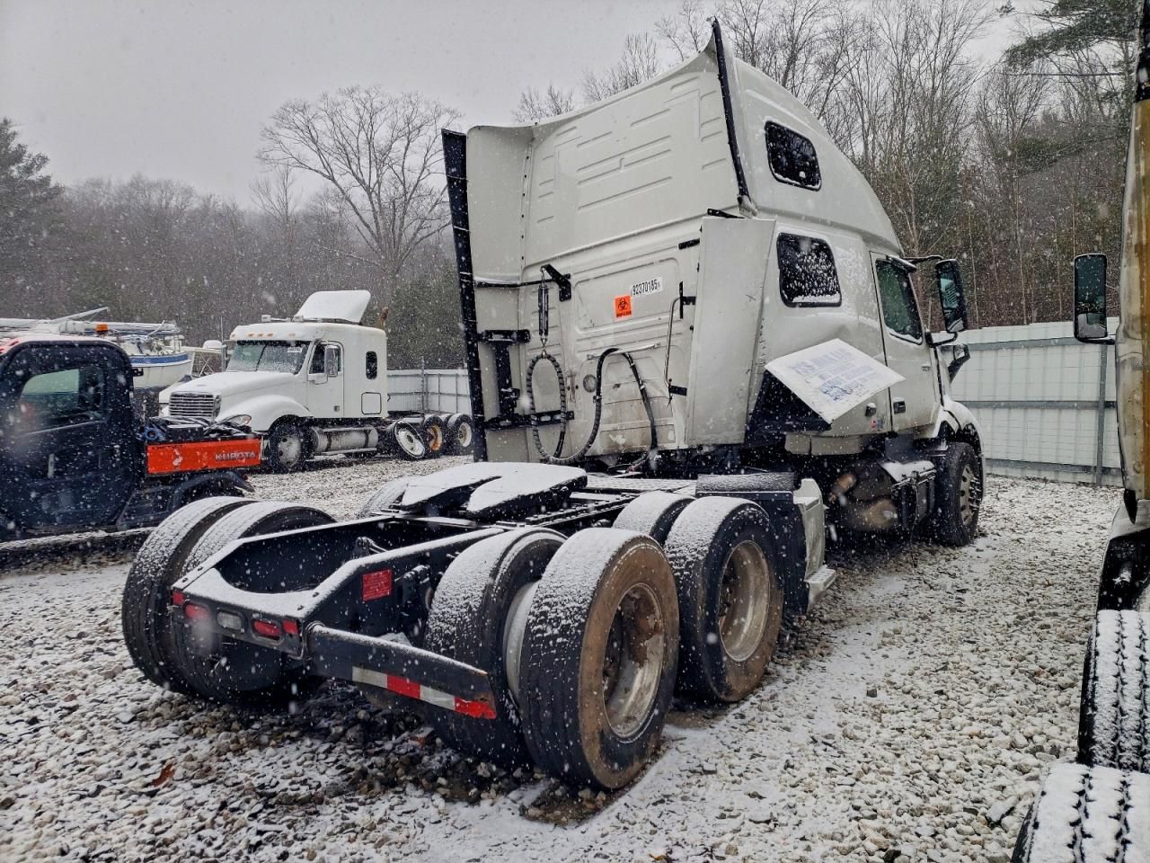 2023 Volvo VNL Semi Truck