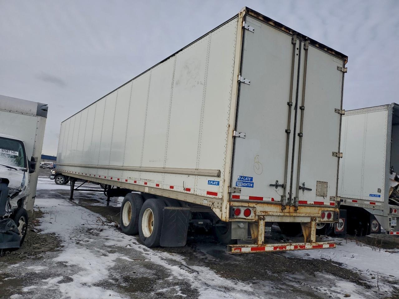 2015 Stoughton DRY Van Trailer