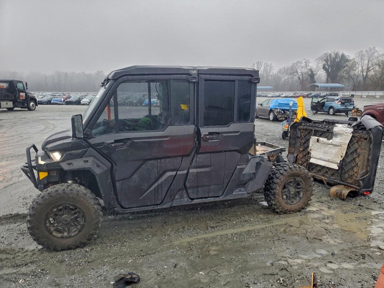 2025 Can-Am Defender Utility Vehicle