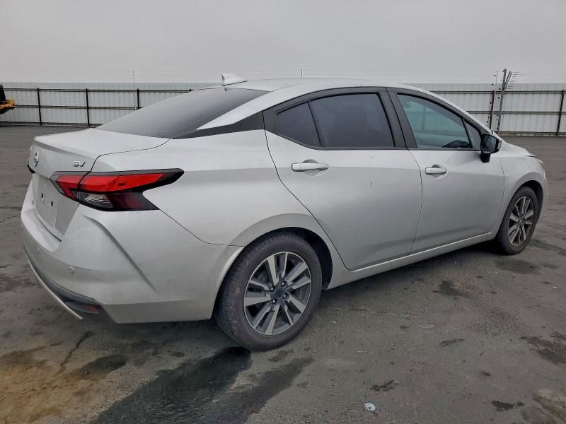 2021 Nissan Versa sv