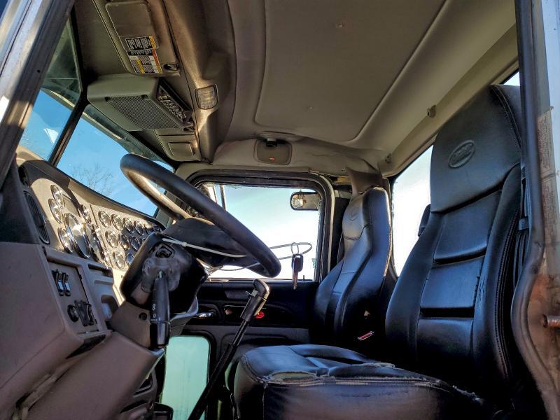 2018 Peterbilt 389 Tank Truck