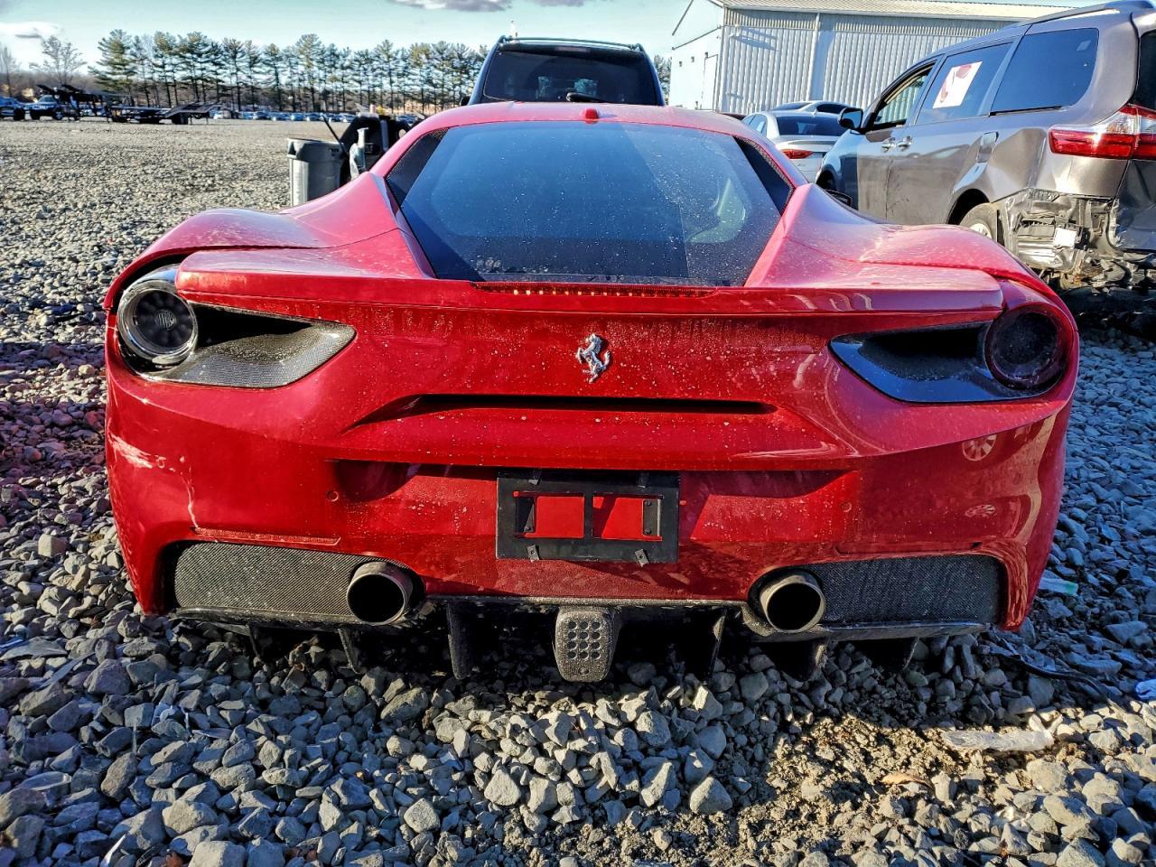 2016 Ferrari 488 gtb