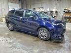 2025 Toyota Sienna le