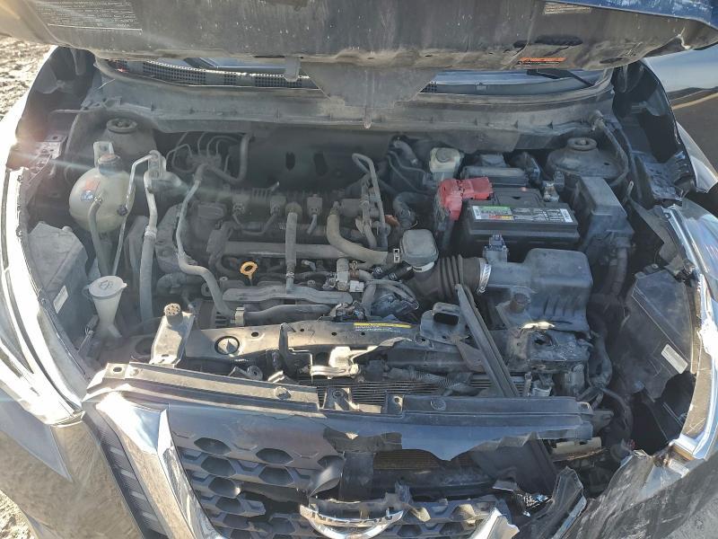 2019 Nissan Kicks s