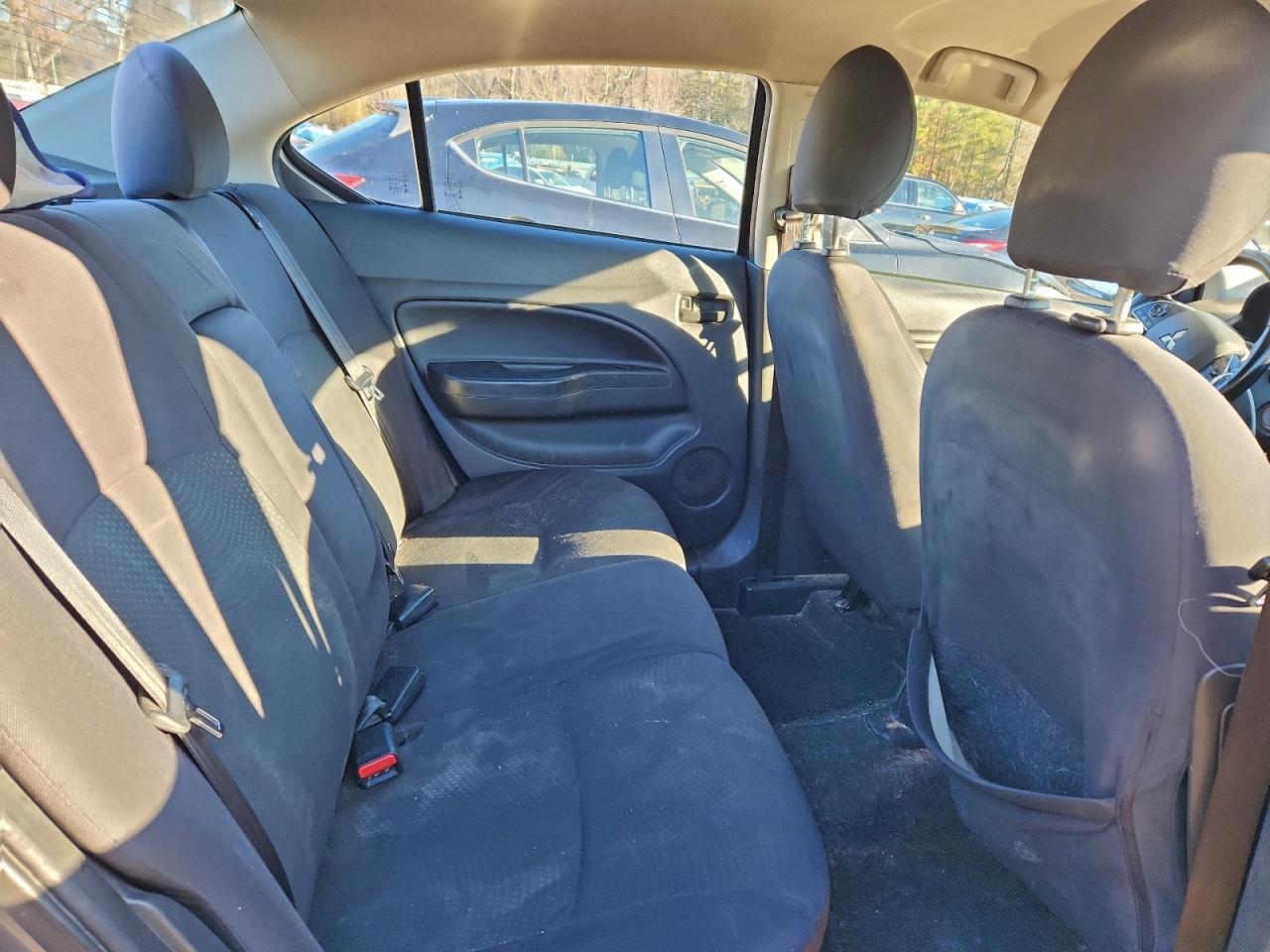 2017 Mitsubishi Mirage G4 es