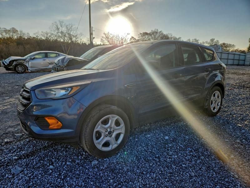2018 Ford Escape s