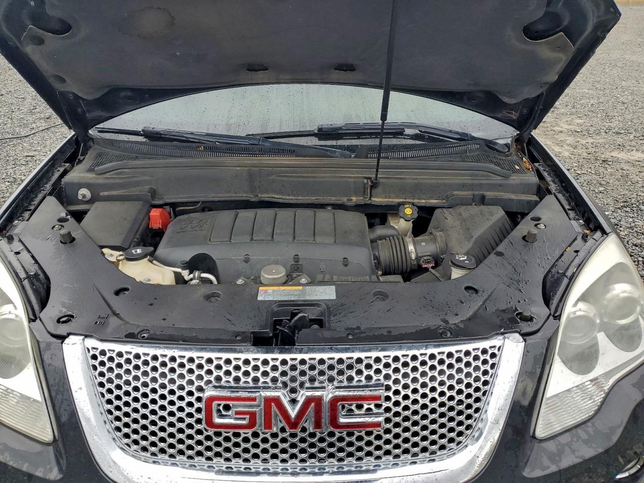 2011 GMC Acadia Denali
