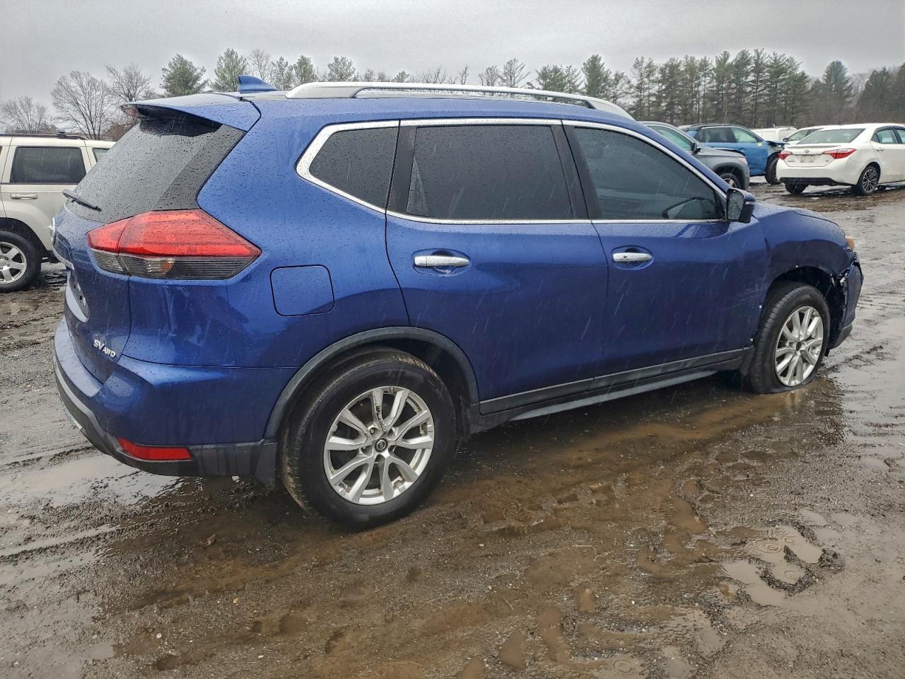 2017 Nissan Rogue sv